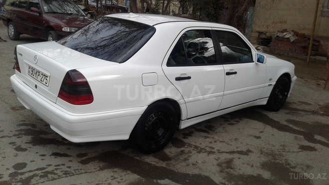 Mercedes C 240 1998, 270,000 km - 2.4 l - Bakı