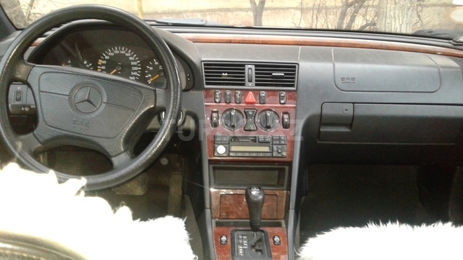 Mercedes C 240 1998, 270,000 km - 2.4 l - Bakı