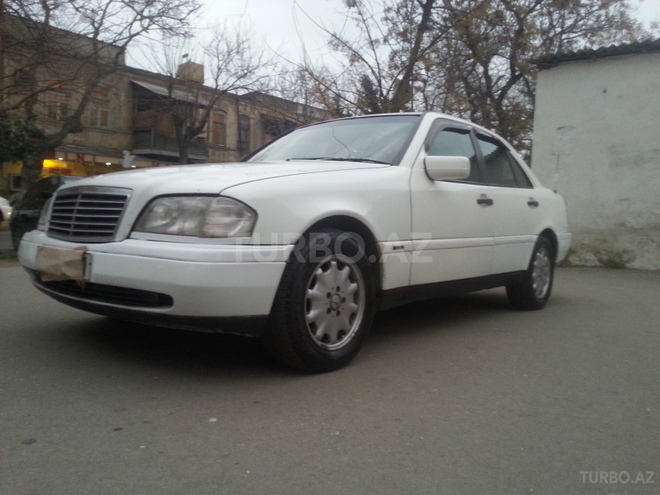 Mercedes C 180 1997, 240,000 km - 1.8 л - Bakı