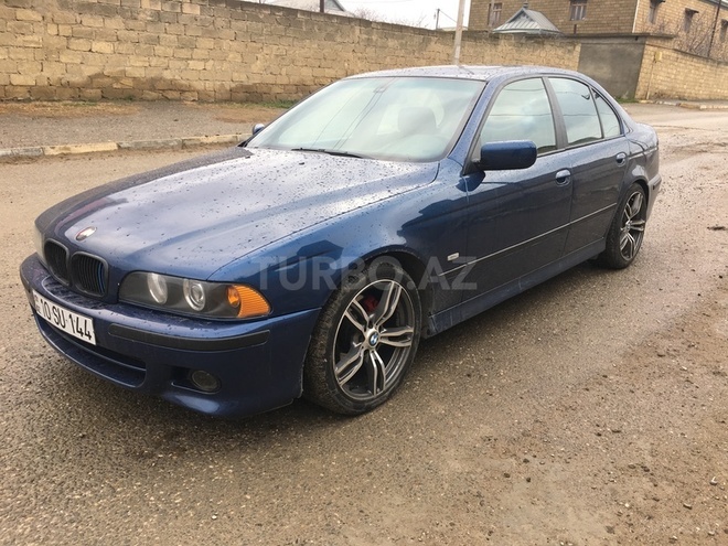 BMW 535 2001, 330,000 km - 3.5 л - Sumqayıt