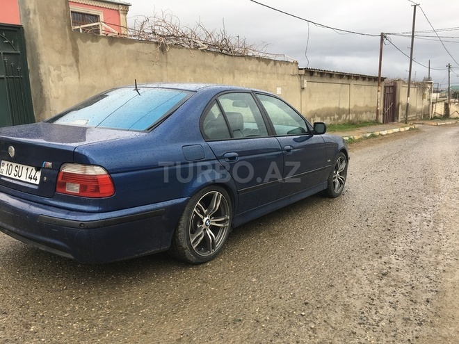 BMW 535 2001, 330,000 km - 3.5 л - Sumqayıt