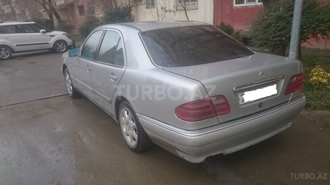 Mercedes E 200 1996, 375,000 km - 2.0 l - Bakı