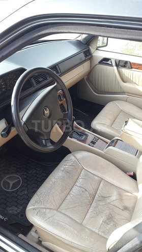 Mercedes E 300 1990, 345,201 km - 3.0 l - Sabirabad