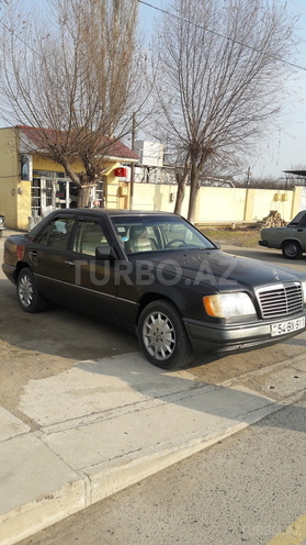 Mercedes E 300 1990, 345,201 km - 3.0 l - Sabirabad