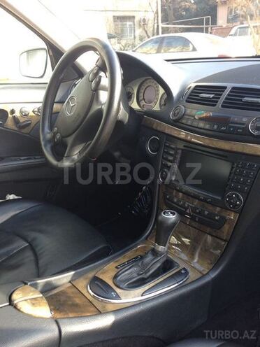 Mercedes E 320 2006, 145,000 km - 3.2 l - Bakı