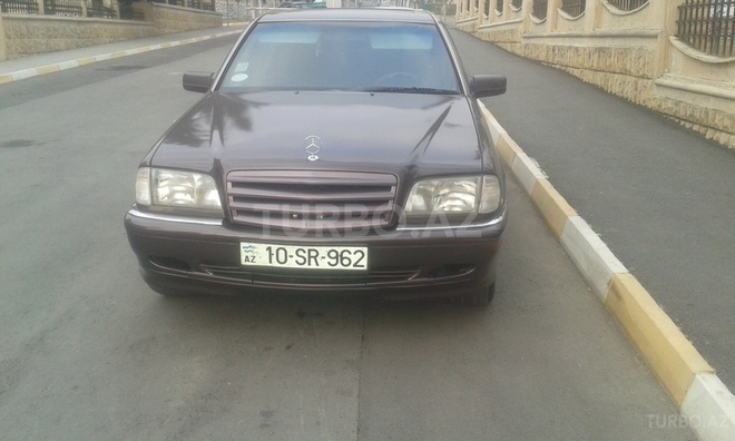 Mercedes C 180 1995, 444,650 km - 1.8 л - Zaqatala