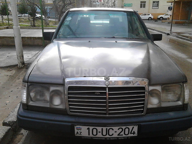 Mercedes E 300 1988, 278,540 km - 3.0 l - Sumqayıt