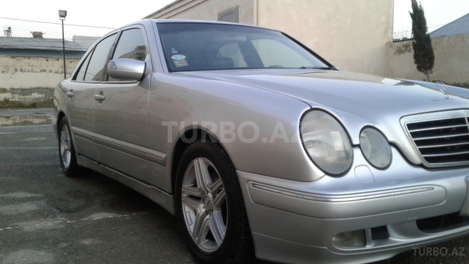 Mercedes E 320 2000, 330,000 km - 3.2 л - Bakı
