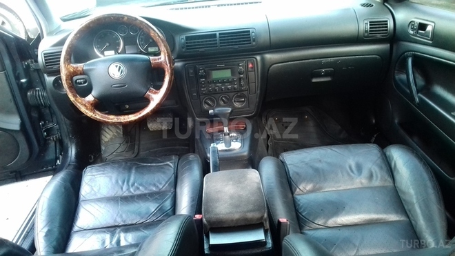 Volkswagen Passat 2002, 128,000 km - 1.8 l - Gəncə