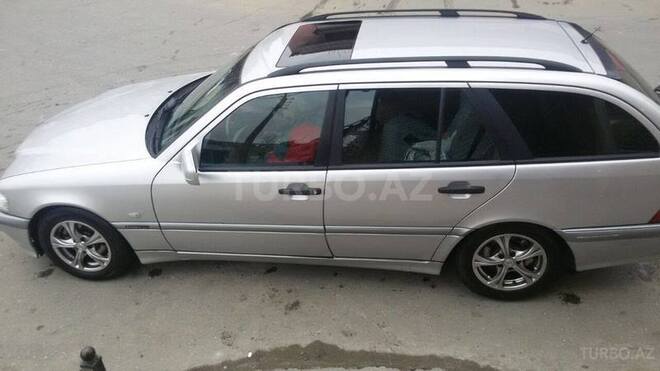 Mercedes C 220 2000, 254,000 km - 2.2 l - Bakı
