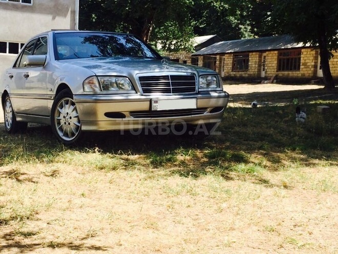 Mercedes C 180 1999, 175,000 km - 1.8 л - Masallı