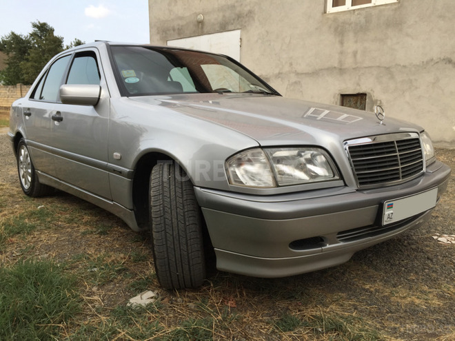 Mercedes C 180 1999, 175,000 km - 1.8 л - Masallı