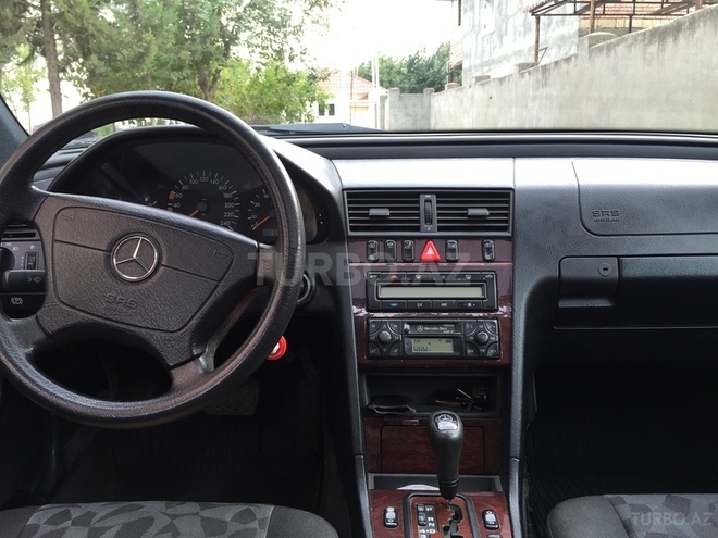 Mercedes C 180 1999, 175,000 km - 1.8 л - Masallı