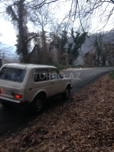 LADA (VAZ) Niva 1985, 325,000 km - 1.6 l - Zaqatala