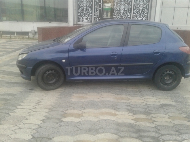 Peugeot 206 2003, 23,000 km - 1.4 л - Bakı