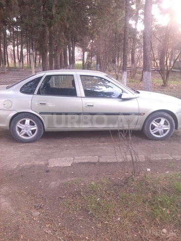 Opel Vectra 1996, 258,754 km - 2.0 l - Ağstafa