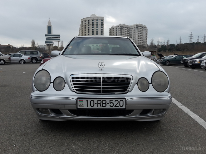 Mercedes E 240 2000, 419,000 km - 2.4 l - Bakı