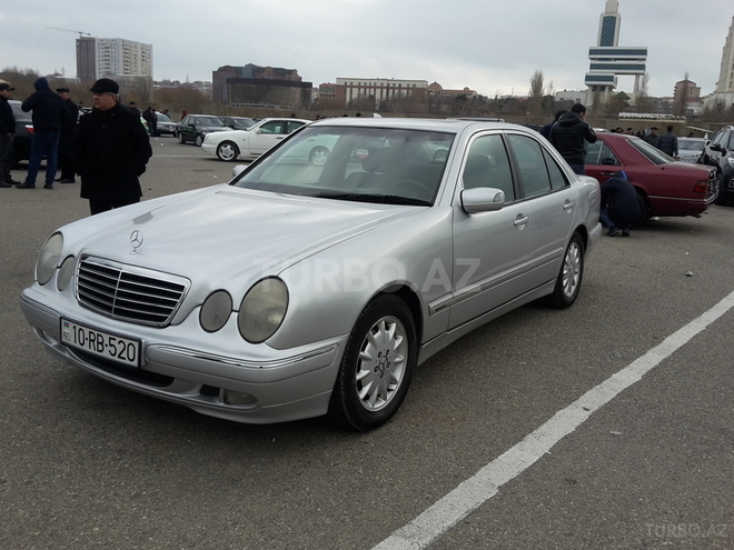 Mercedes E 240 2000, 419,000 km - 2.4 l - Bakı