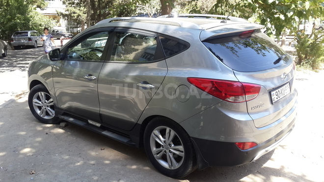 Hyundai ix35 2010, 80,000 km - 2.0 л - Bakı