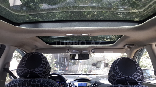 Hyundai ix35 2010, 80,000 km - 2.0 л - Bakı