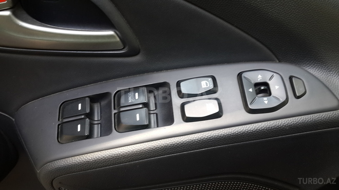 Hyundai ix35 2010, 80,000 km - 2.0 л - Bakı