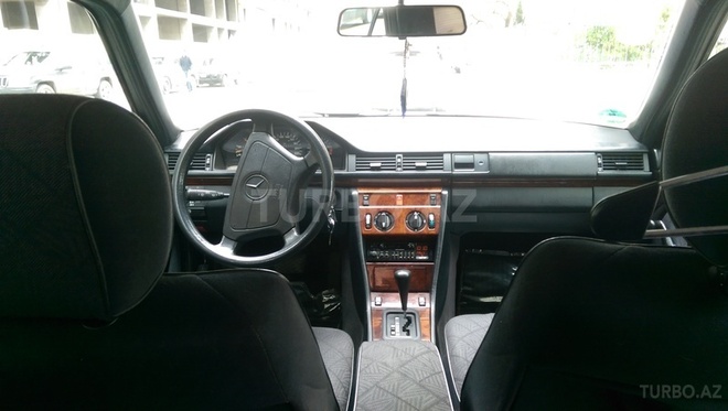Mercedes E 200 1993, 238,000 km - 2.0 л - Bakı