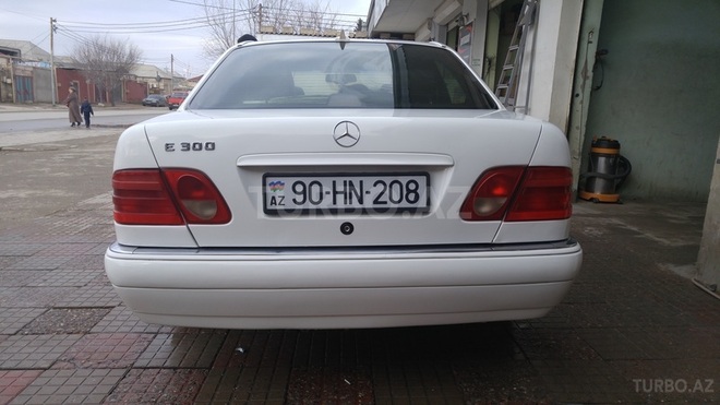 Mercedes E 300 1997, 335,000 km - 3.0 l - Bakı