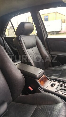 Mercedes E 300 1997, 335,000 km - 3.0 l - Bakı