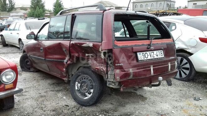 Opel Astra 1997, 150,000 km - 0.2 л - Bakı