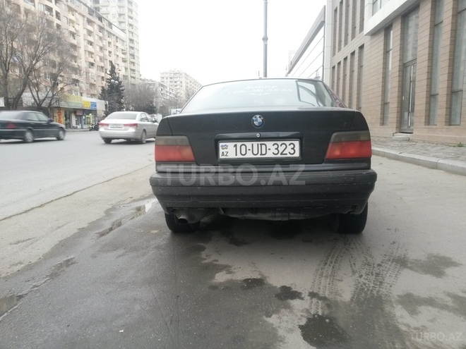 BMW 320 1995, 210,000 km - 2.0 l - Bakı