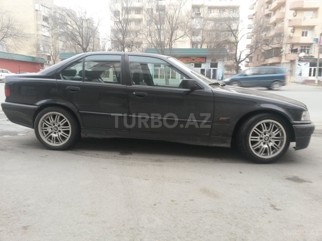 BMW 320 1995, 210,000 km - 2.0 l - Bakı