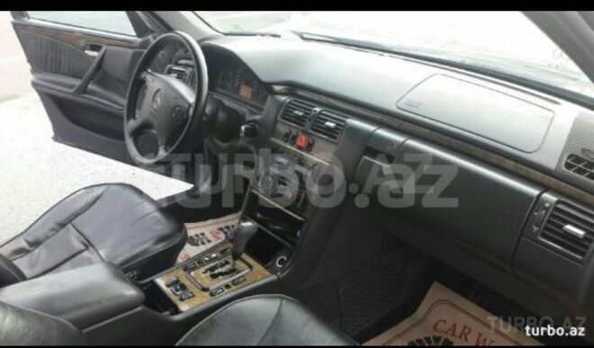 Mercedes E 200 1999, 290,743 km - 0.2 l - Bakı