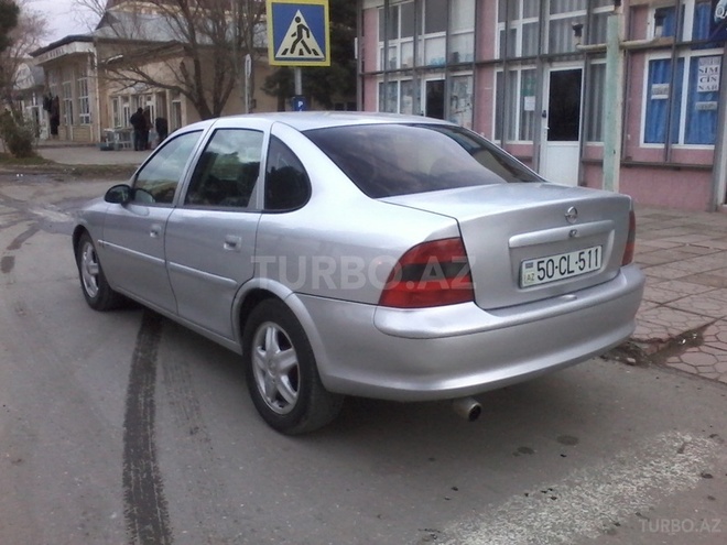 Opel Vectra 1996, 295,000 km - 2.0 l - Sumqayıt