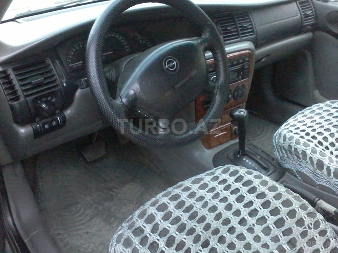 Opel Vectra 1996, 295,000 km - 2.0 l - Sumqayıt