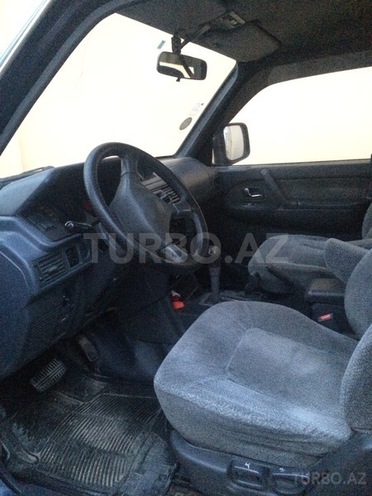 Mitsubishi Pajero 1995, 373,000 km - 2.8 l - Bakı