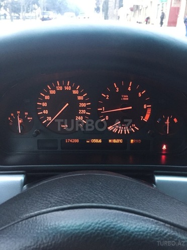 BMW 525 2003, 175,000 km - 2.5 l - Bakı