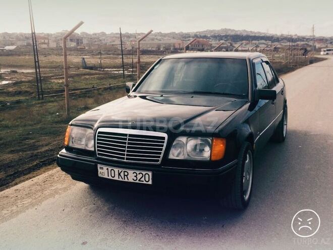 Mercedes E 320 1995, 282,000 km - 3.2 л - Bakı