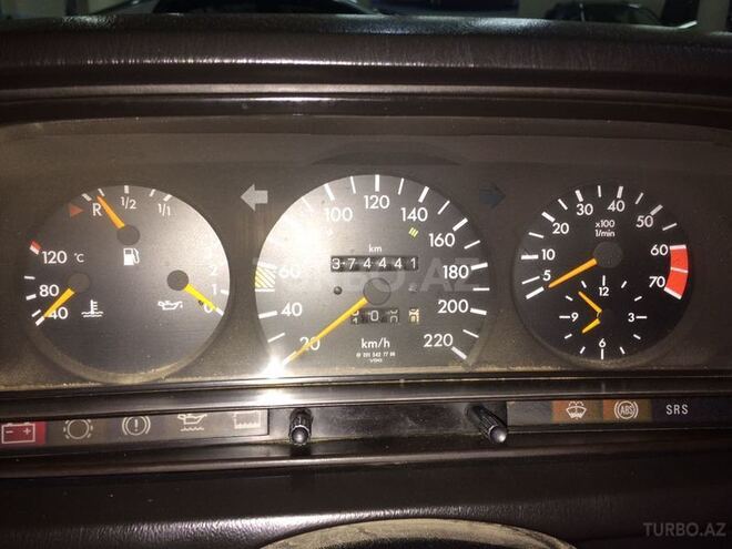 Mercedes 190 1992, 324,517 km - 2.0 l - Sumqayıt