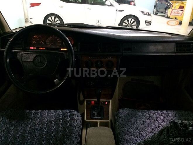 Mercedes 190 1992, 324,517 km - 2.0 l - Sumqayıt