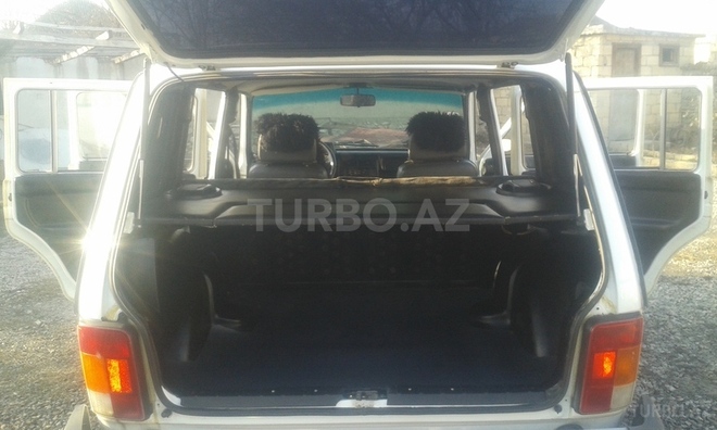 LADA (VAZ) Niva 2000, 220,000 km - 1.7 л - Ucar