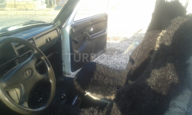 LADA (VAZ) Niva 2000, 220,000 km - 1.7 л - Ucar