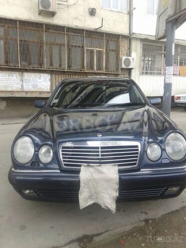 Mercedes E 200 1999, 400,000 km - 2.0 l - Bakı