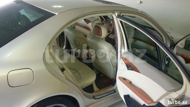 Mercedes E 240 2002, 180,000 km - 0.3 l - Quba