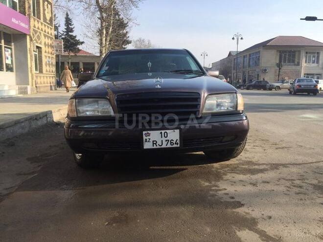Mercedes C 200 1995, 320,000 km - 0.2 л - İmişli