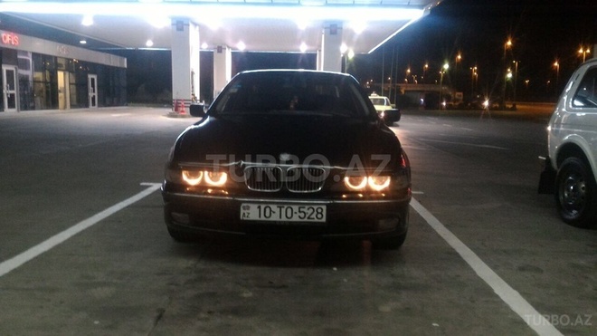 BMW 528 1996, 340,000 km - 2.8 l - Bakı
