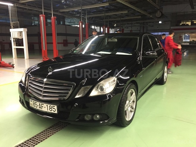 Mercedes E 220 2010, 206,870 km - 2.2 l - Bakı