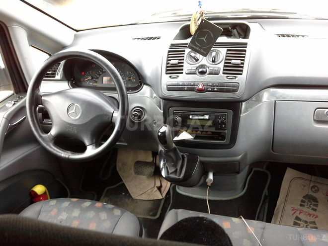 Mercedes Vito 2004, 350,000 km - 2.2 l - Bakı