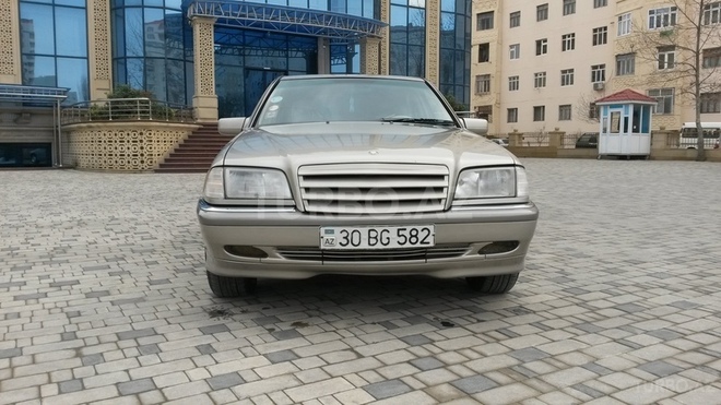 Mercedes C 230 1997, 200,000 km - 2.3 l - Sumqayıt