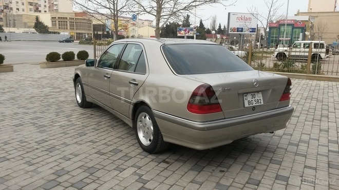 Mercedes C 230 1997, 200,000 km - 2.3 l - Sumqayıt