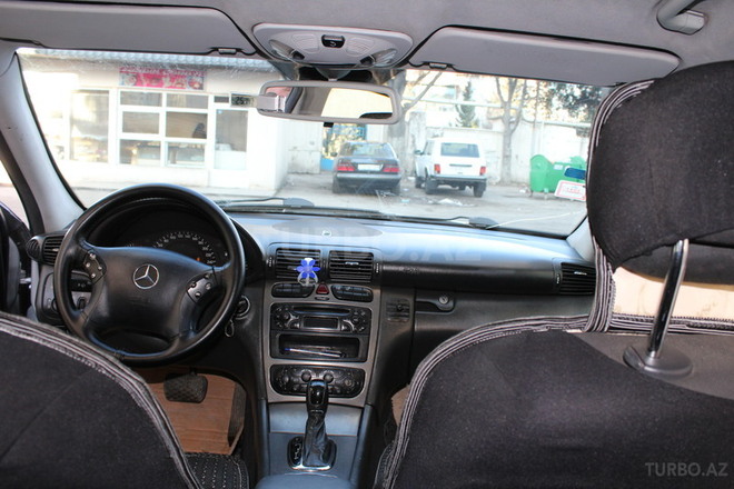 Mercedes C 240 2001, 190,000 km - 2.6 l - Sumqayıt